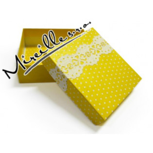 Dárková krabička žlutá s puntíky, 7,5x6,5 cm